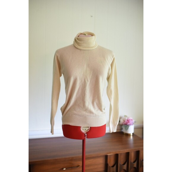 Valerie Stevens Vintage Cashmere Sweater Beige Turtleneck Ivory size medium - Picture 1 of 10